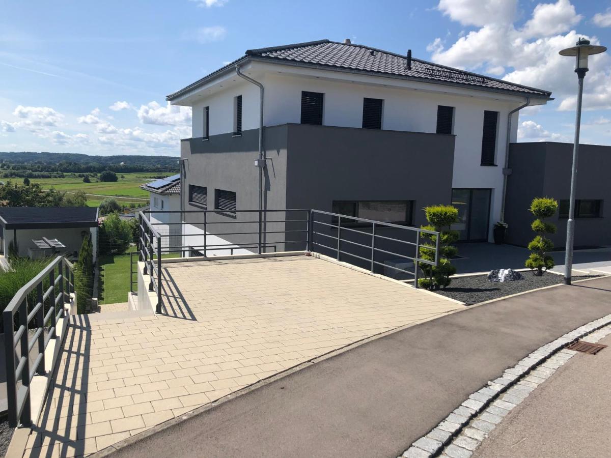 Moderne Ferienwohnung Mit Terrasse Und Garten Verwaltungsgemeinschaft Haldenwang المظهر الخارجي الصورة