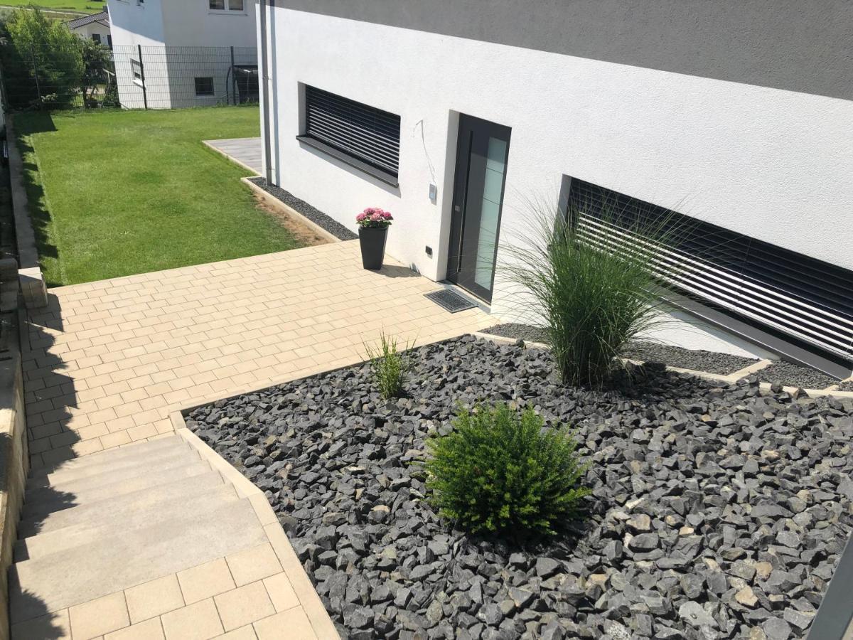 Moderne Ferienwohnung Mit Terrasse Und Garten Verwaltungsgemeinschaft Haldenwang المظهر الخارجي الصورة